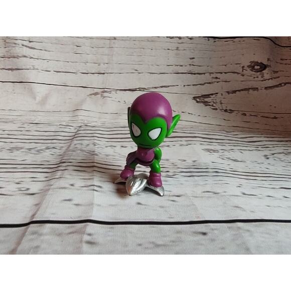DC Universe Green Goblin Miniature Figure - Picture 1 of 5